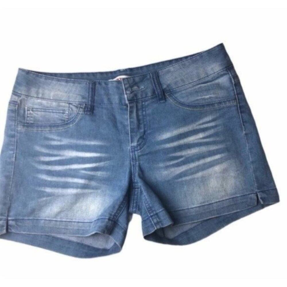 Bongo Distressed Soft Denim With Faux Front Pockets Shorts Sz 7
